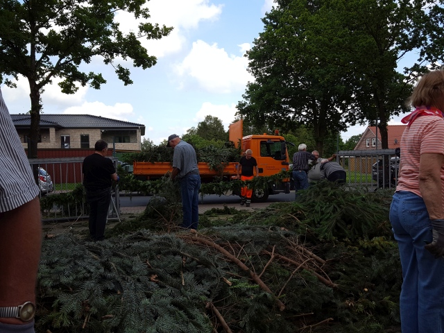 ../fotos/weltrekordversuch_ostrhauderfehn_2019/2019-06-11 17.05.28.jpg